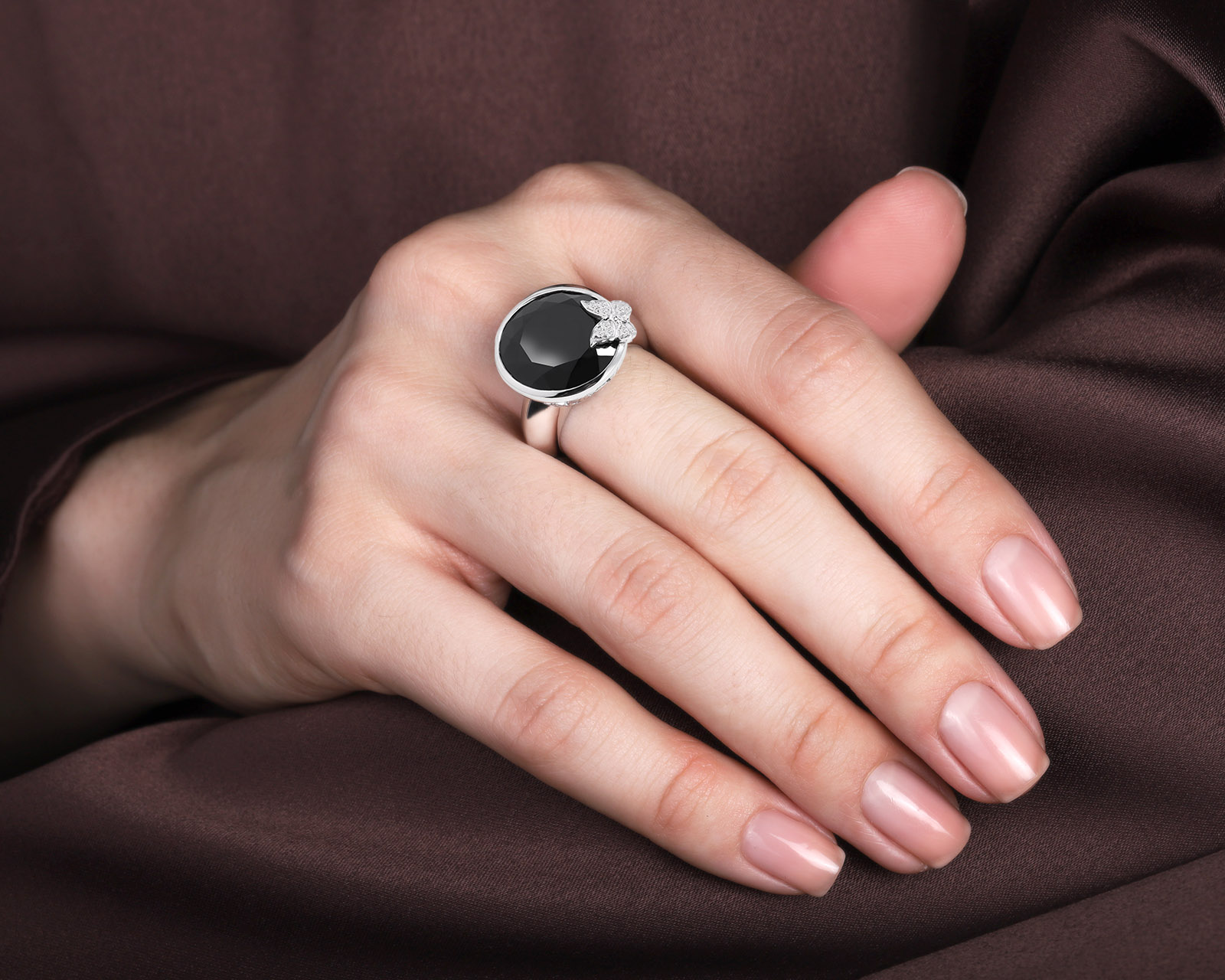 Оригинальное золотое кольцо Carrera y Carrera Baile de Mariposas