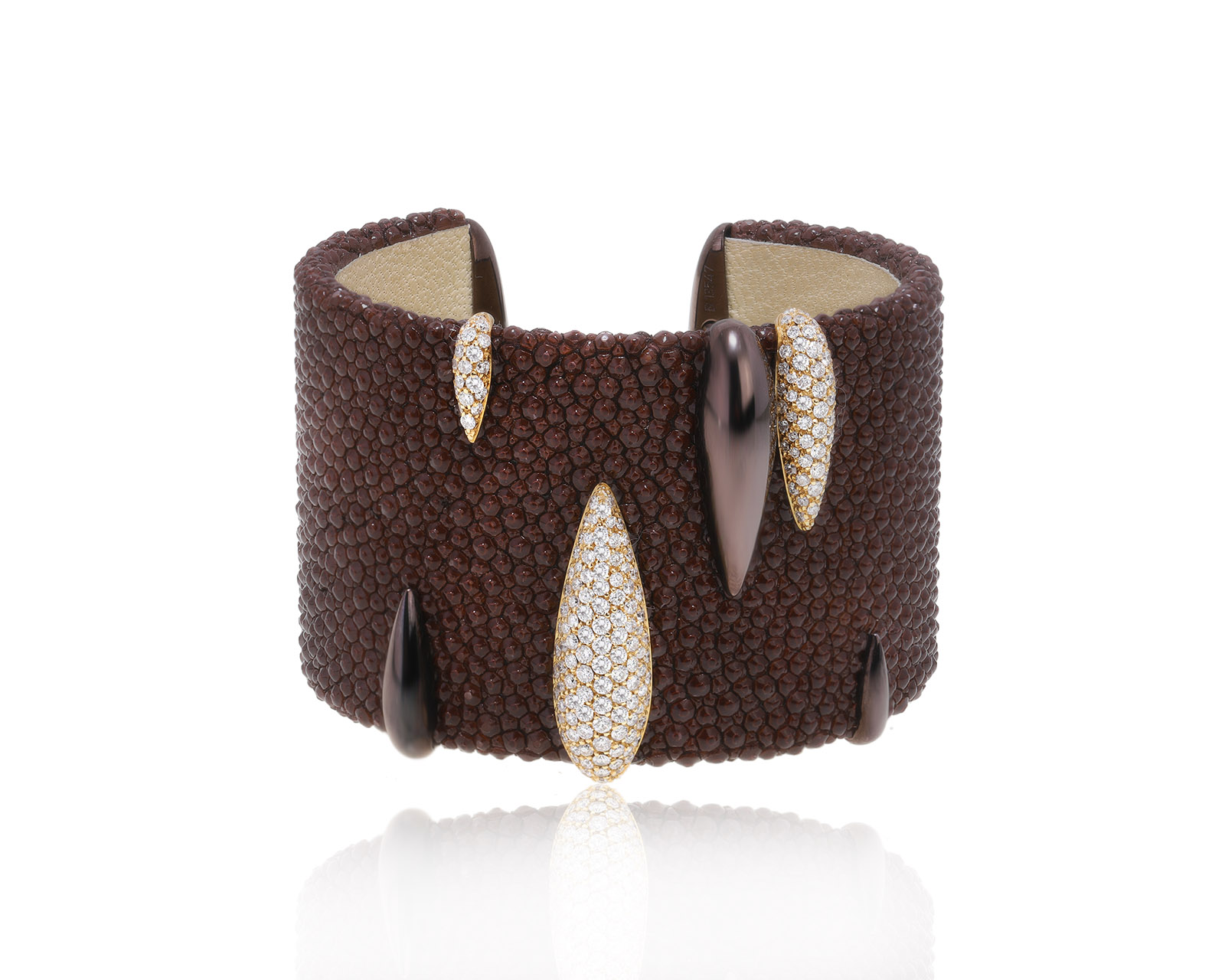 Оригинальный золотой браслет c бриллиантами 2.66ct De Grisogono Stingray 160824/25