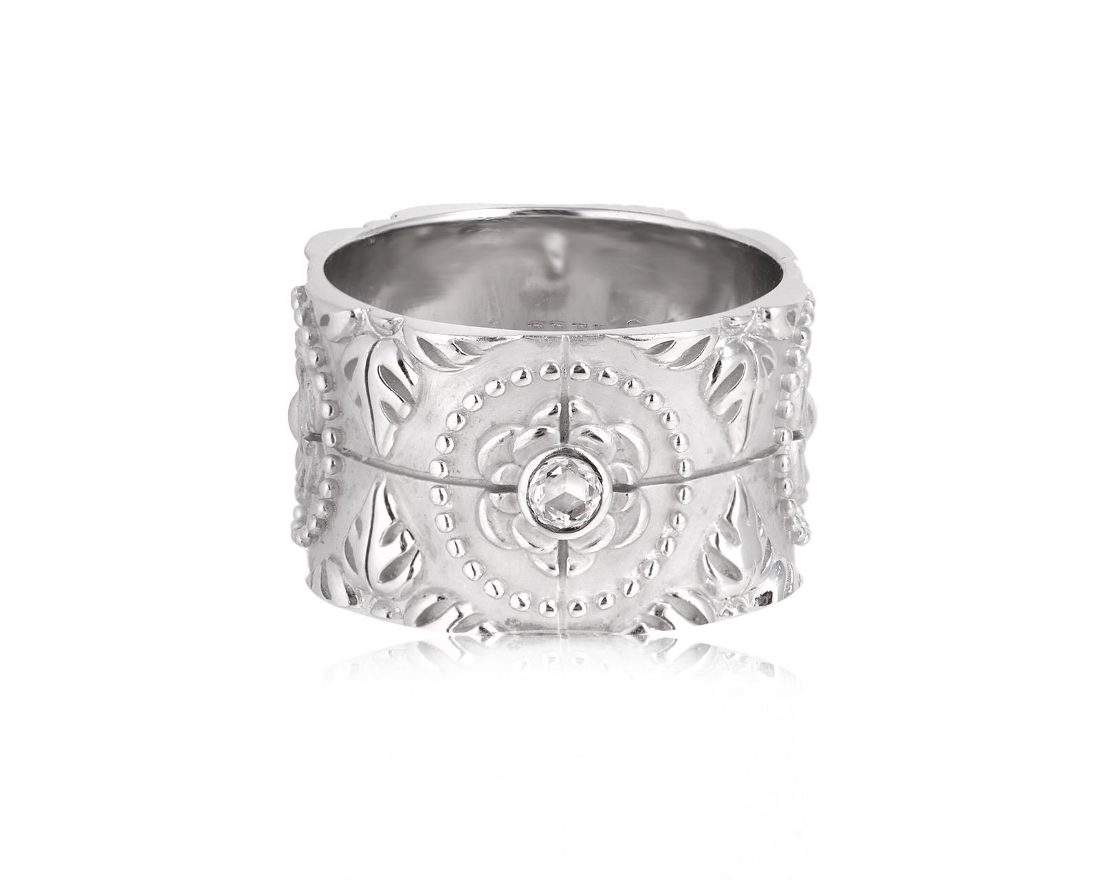 Оригинальное золотое кольцо Carrera y Carrera Mosaicos