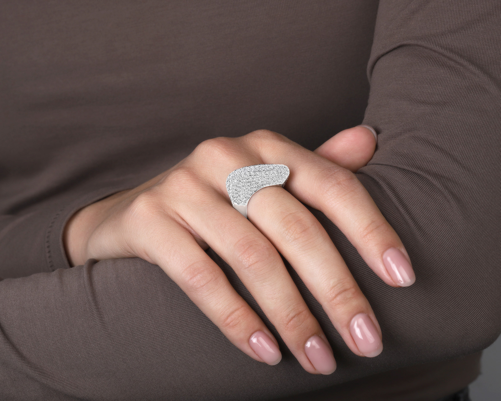 Шикарное золотое кольцо с бриллиантами 2.11ct