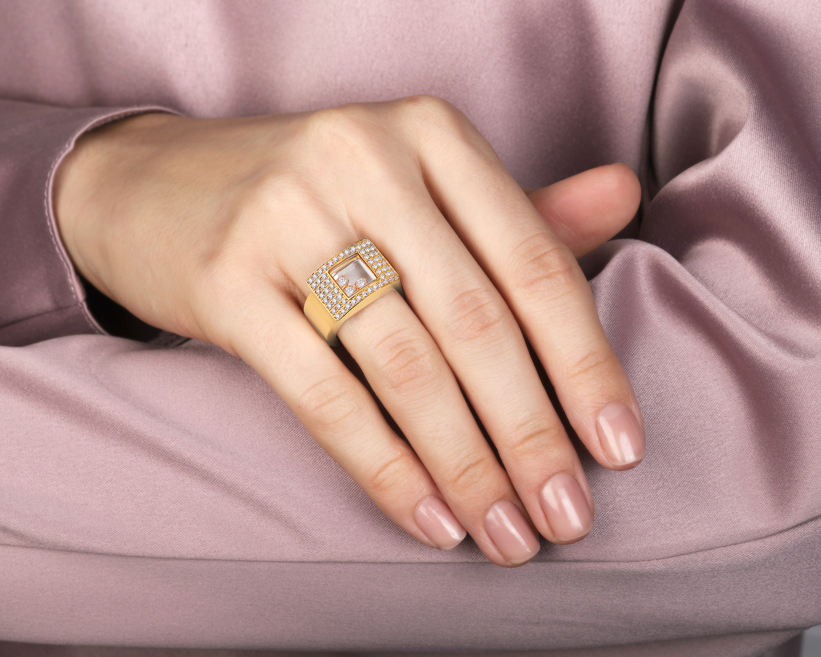 Оригинальное золотое кольцо Chopard Happy Diamonds