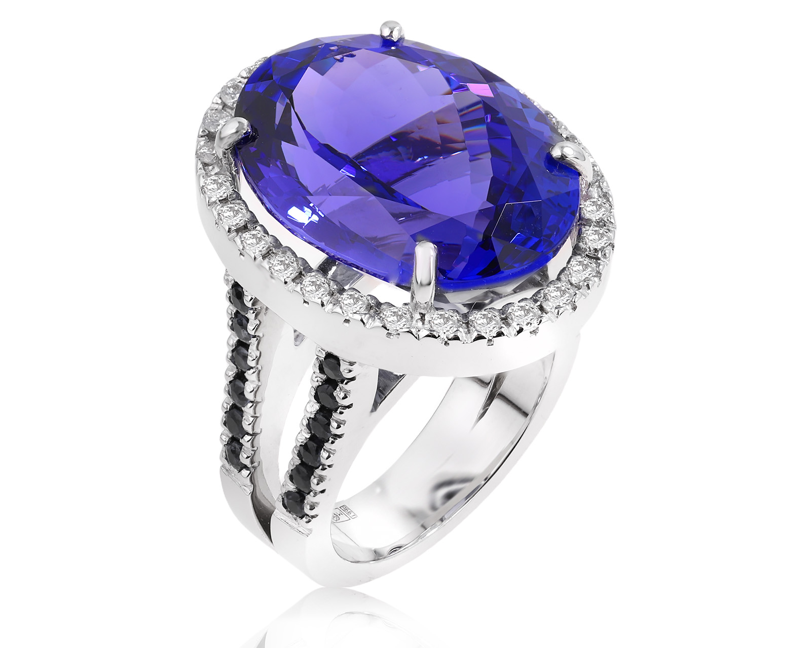 Золотое кольцо с танзанитом 21.53ct и сапфирами 0.55ct 130825/2