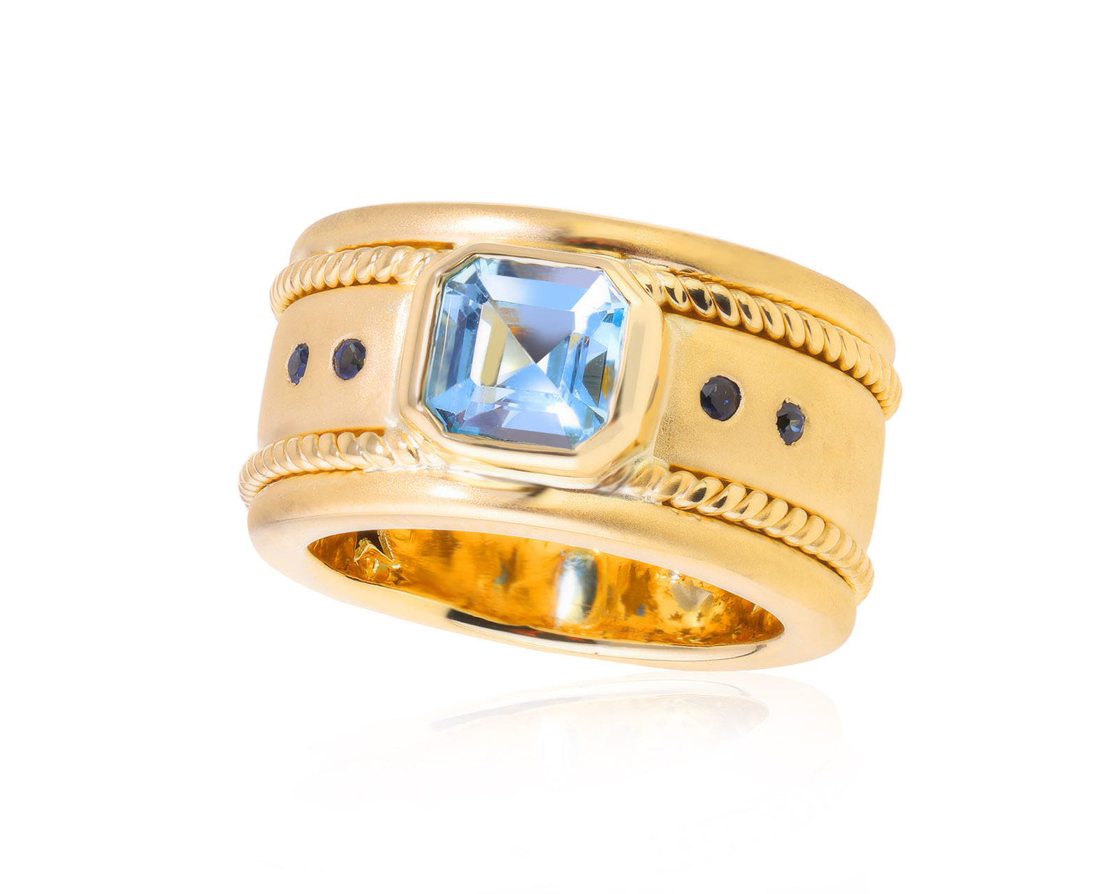 Оригинальное золотое кольцо с топазом 1.95ct H.Stern