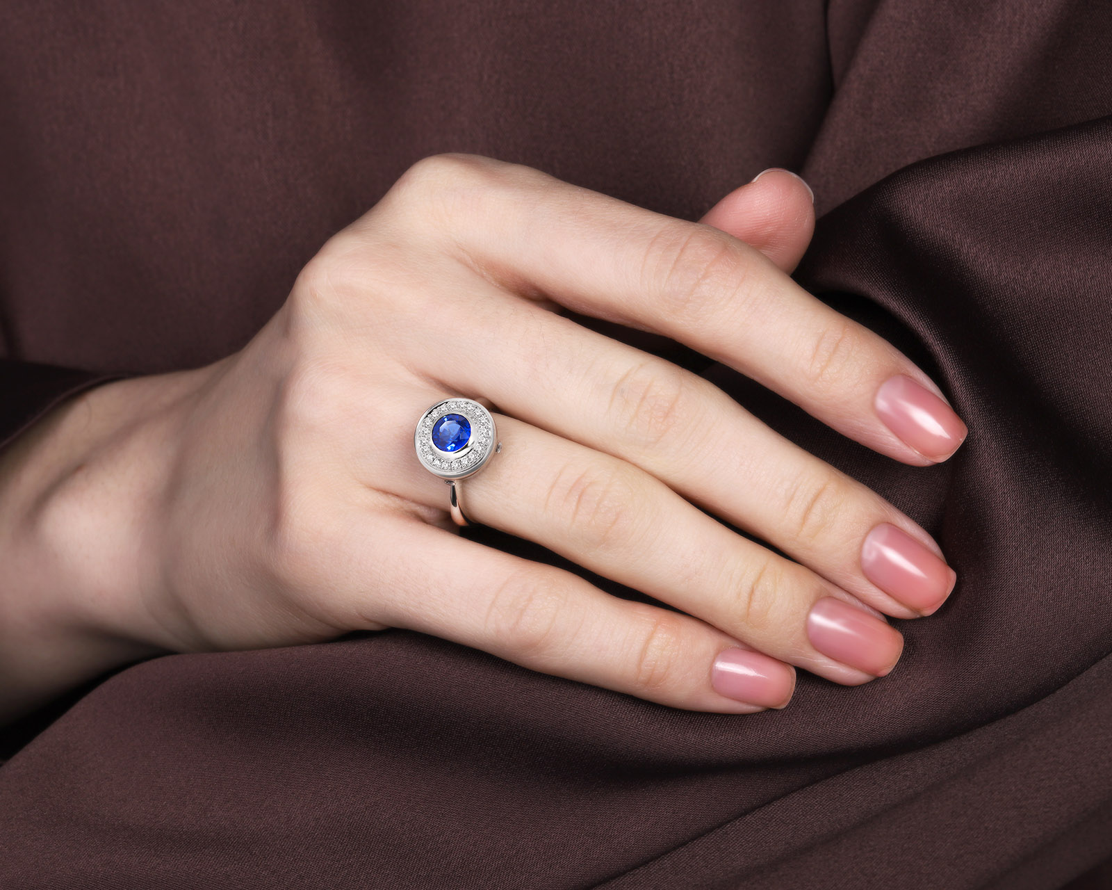 Оригинальное золотое кольцо с сапфиром 1.35ct Jewellery Theatre Nobility