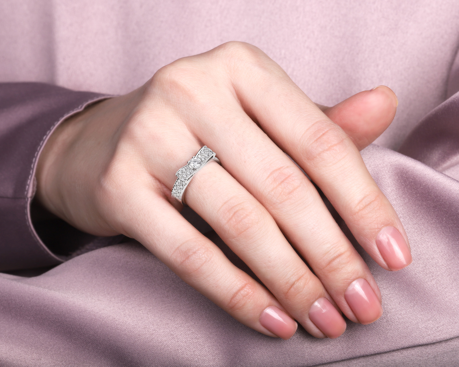 Оригинальное золотое кольцо с бриллиантами 0.68ct Constantin Artmayer