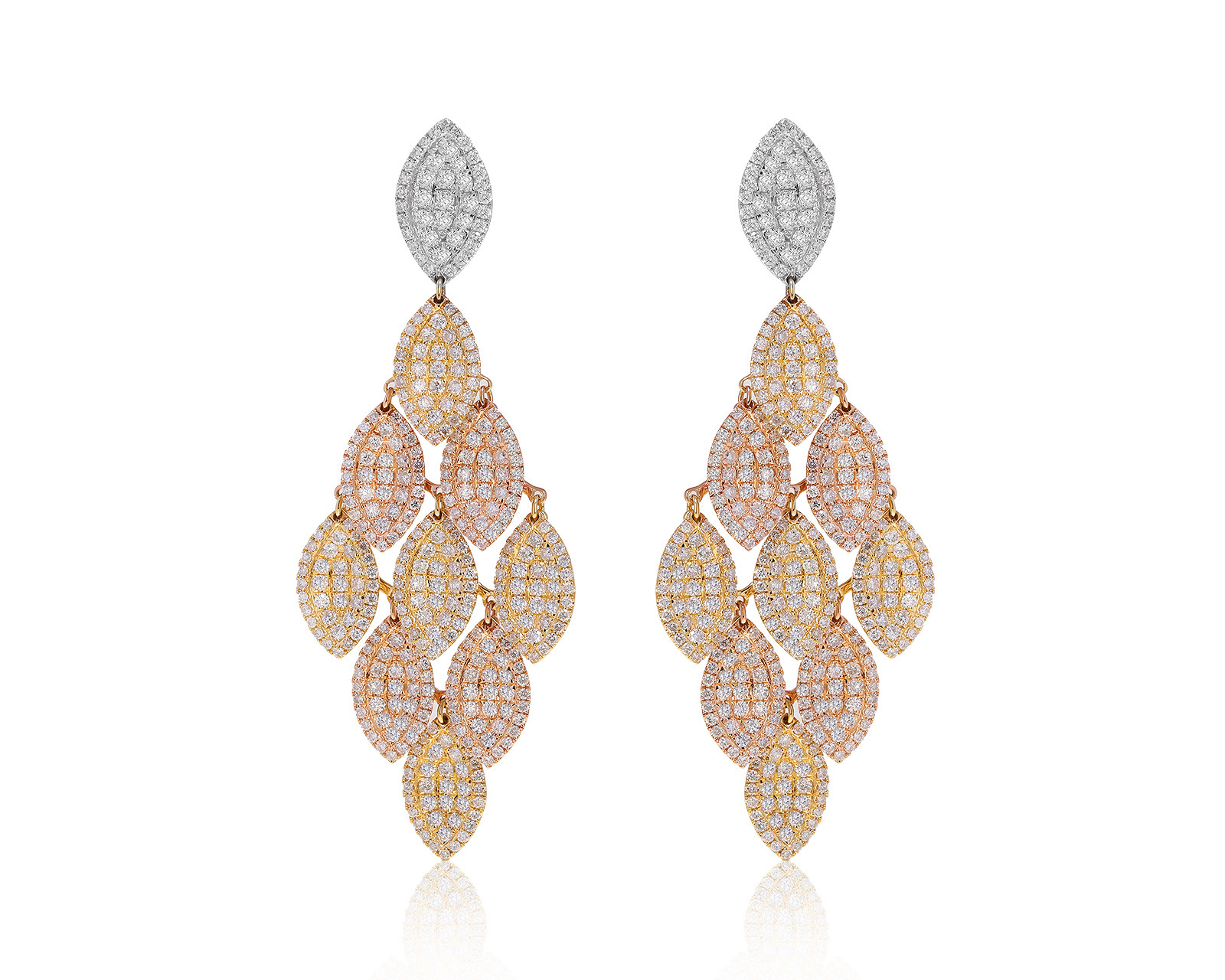 Очаровательные золотые серьги с бриллиантами 6.08ct