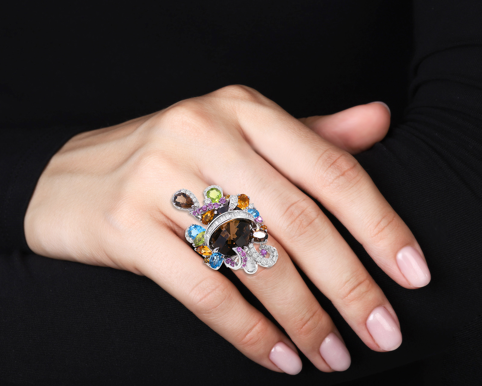 Золотое кольцо с цветными камнями 11.26ct