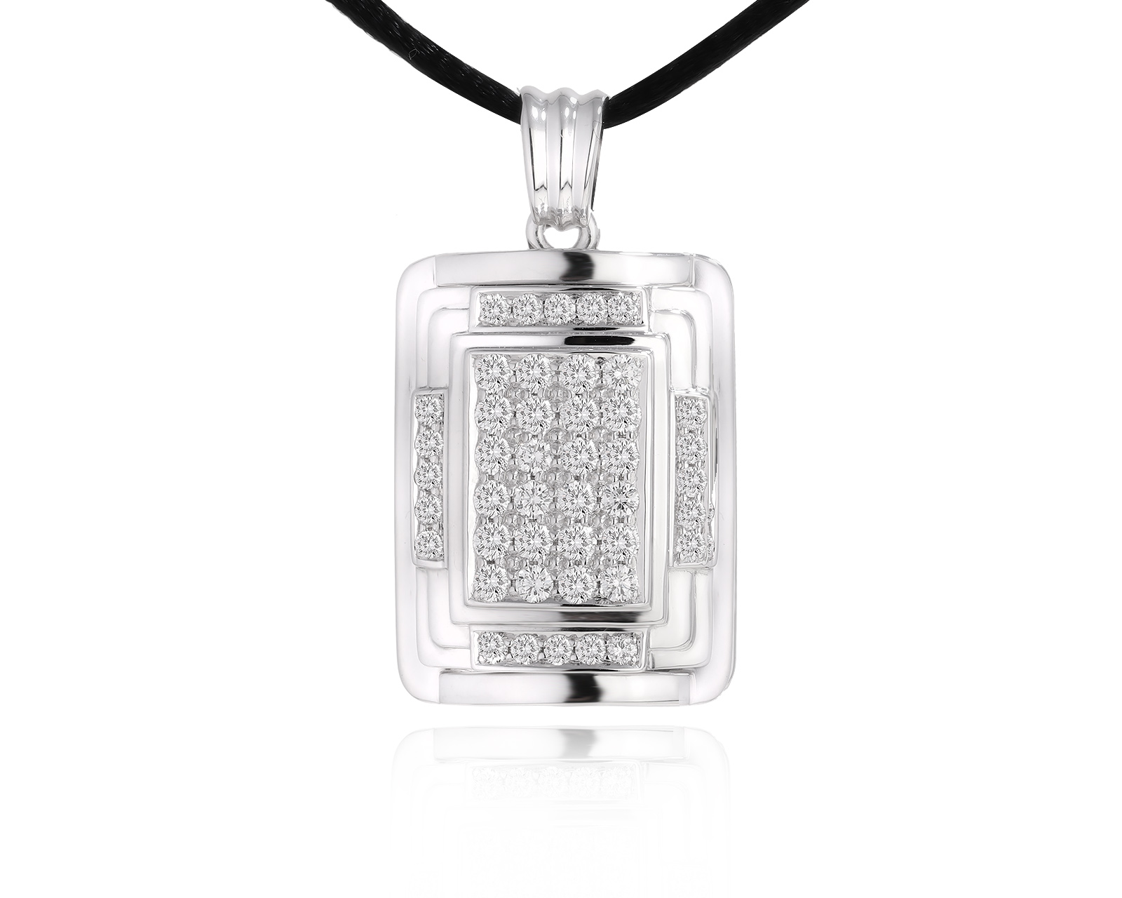 Золотой кулон с бриллиантами 1.96ct