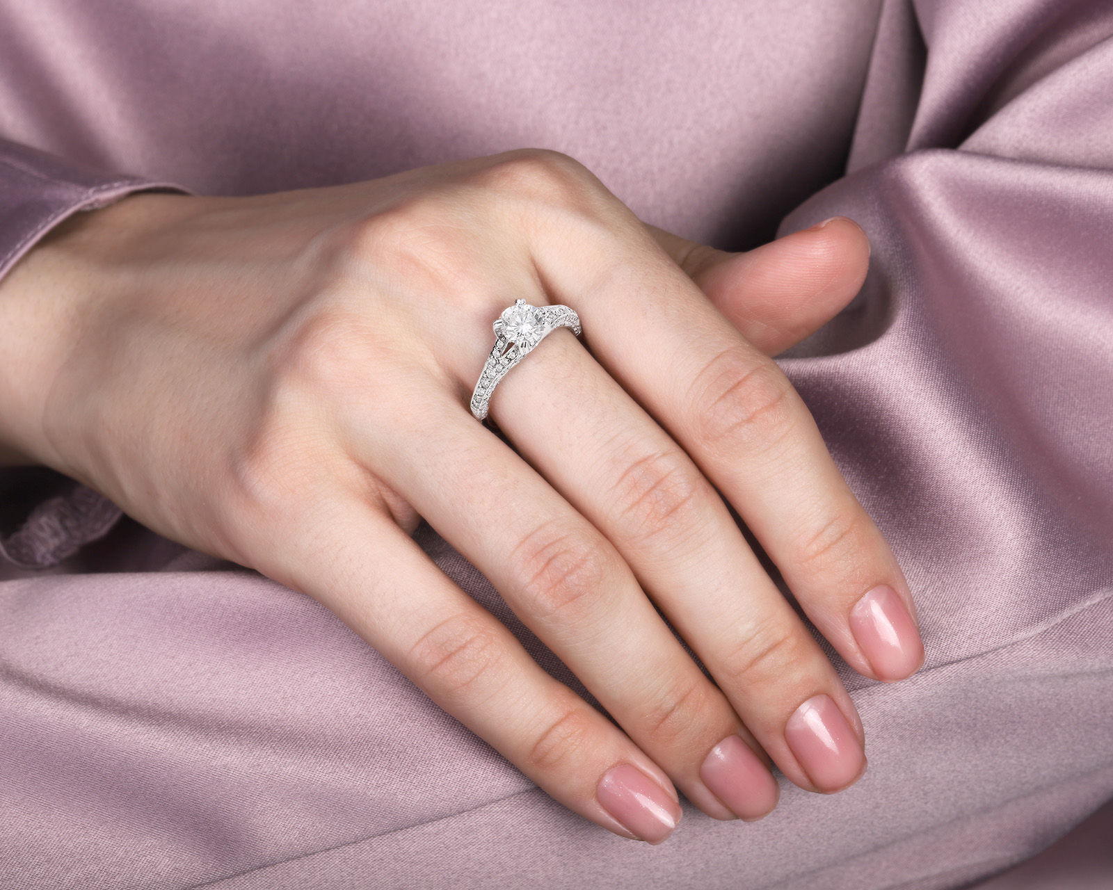 Золотое кольцо с бриллиантами 1.48ct