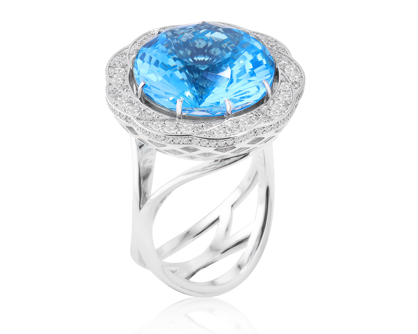 Золотое кольцо с топазом 23.00ct и бриллиантами 1.00ct