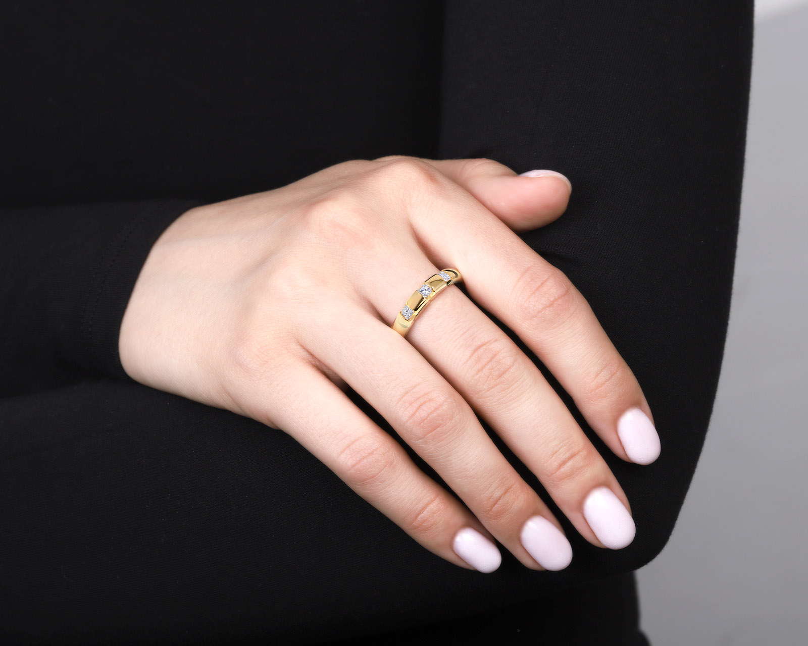 Оригинальное золотое кольцо с бриллиантами 0.61ct Korloff