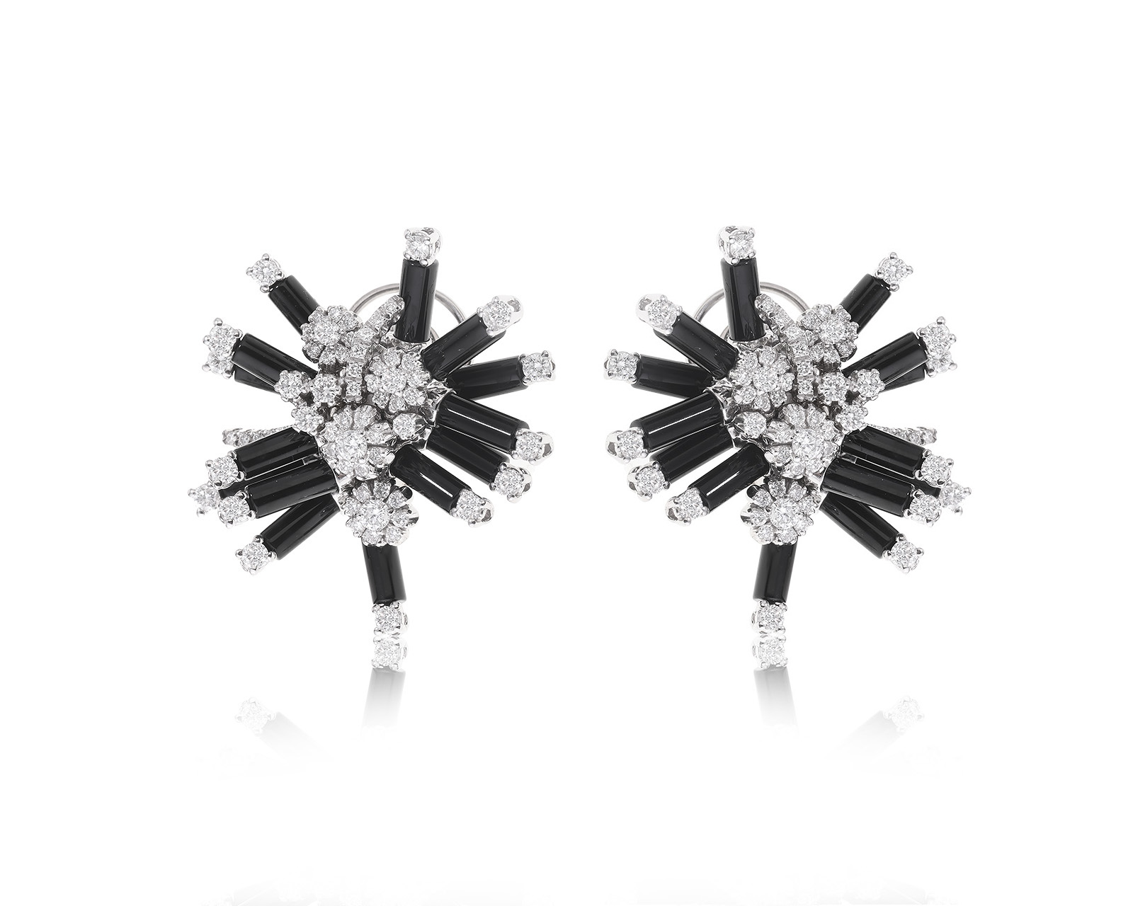 Оригинальные золотые серьги с ониксом 18.20ct Giovanni Ferraris