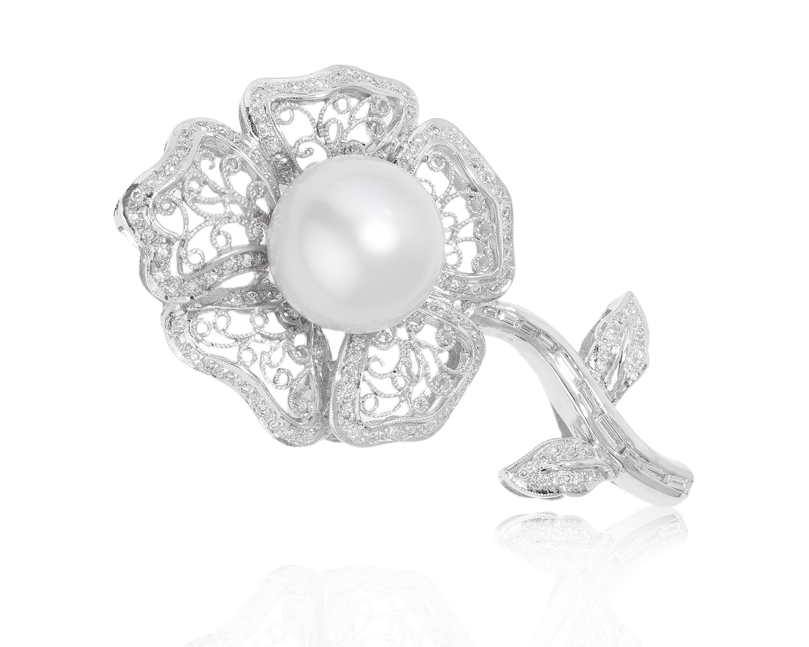 Золотая брошь с жемчугом 15.54 мм и бриллиантами 0.90ct 990268/1