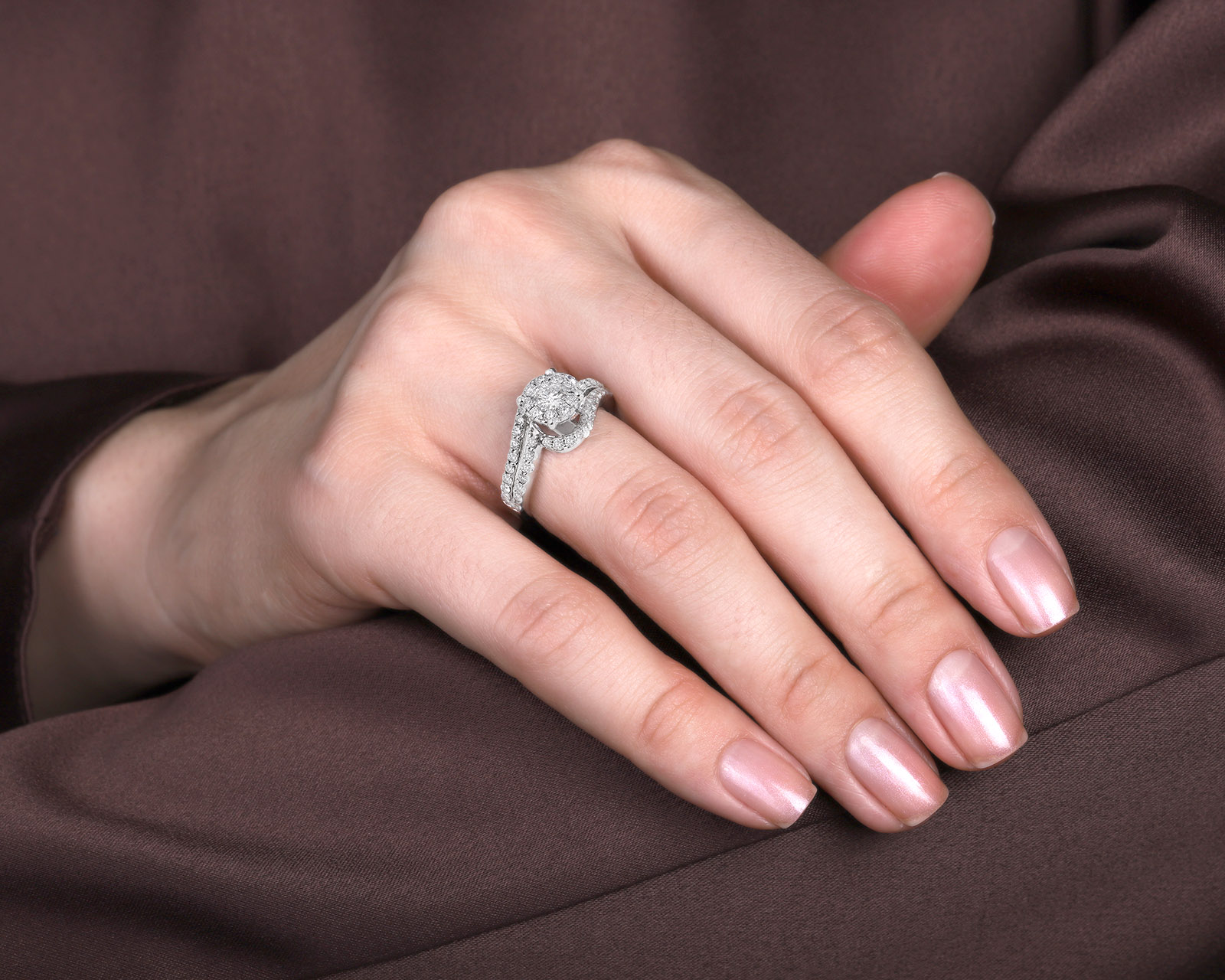 Золотое кольцо с бриллиантами 1.20ct