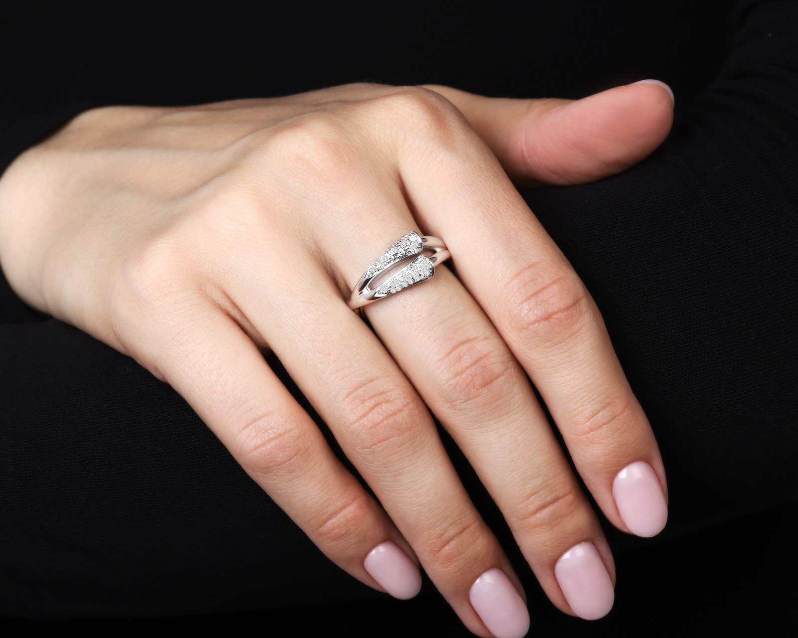 Оригинальное золотое кольцо с бриллиантами 0.26ct Bibigi