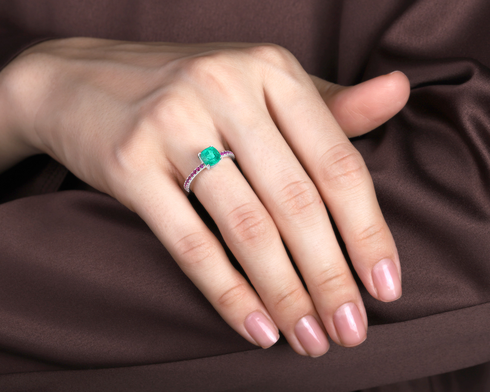 Золотое кольцо с изумрудом Замбия 1.16ct Evgeny Matveev