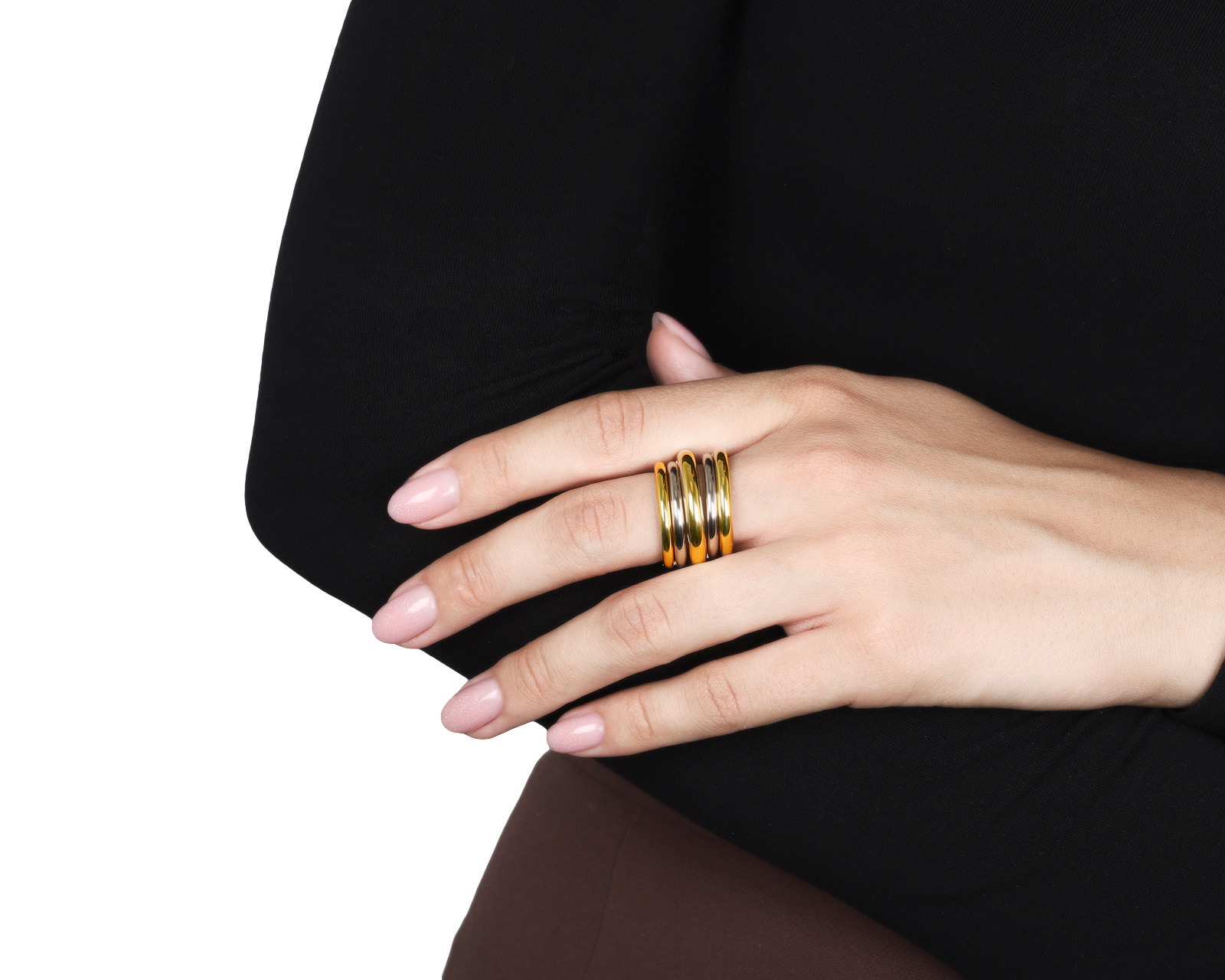 Оригинальное золотое кольцо Pomellato