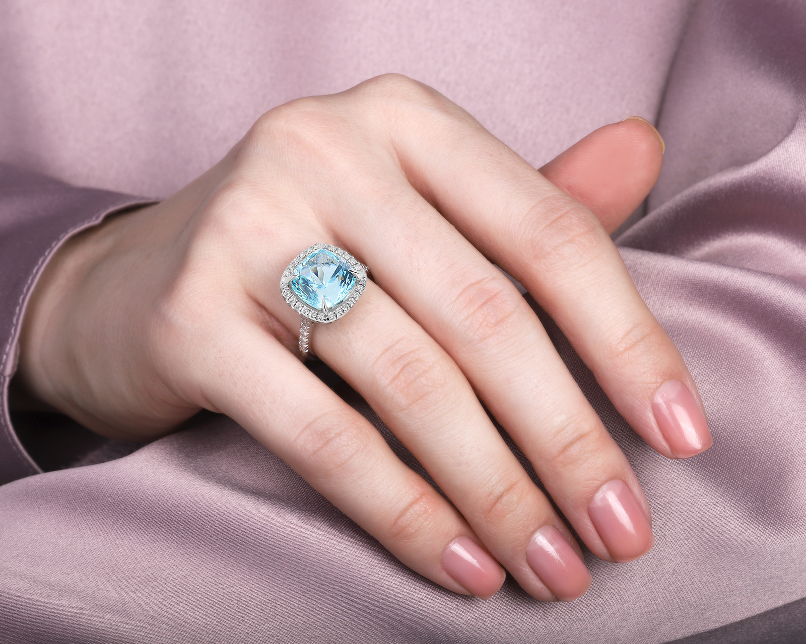 Оригинальное золотое кольцо с аквамарином 6.13ct Constantin Artmayer