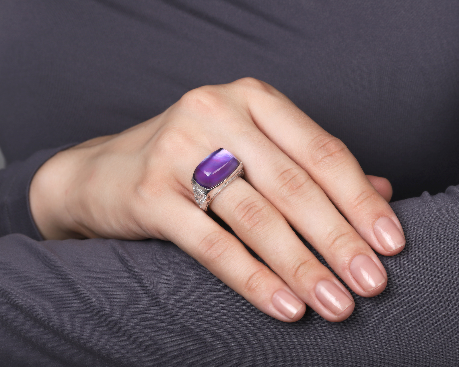 Оригинальное золотое кольцо с аметистом 9.50ct Magerit Babylon Caramelo Mini