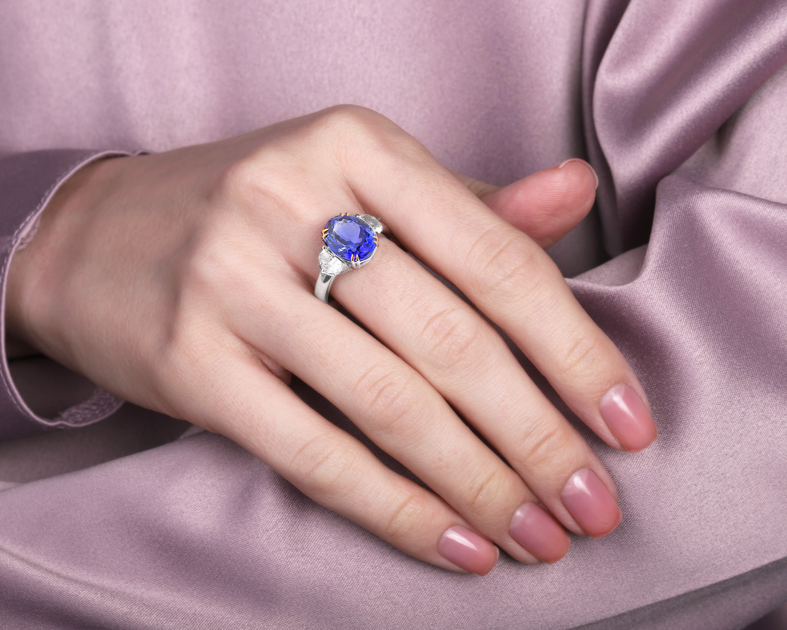 Золотое кольцо с танзанитом 5.40ct Evgeny Matveev